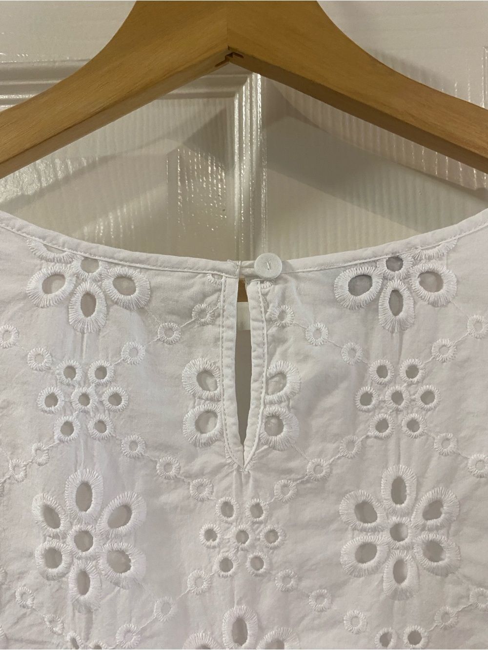 NWOT TALBOTS WMNS L Eyelet Lace White Blouse Puff Sleeves 100% COTTON - Picture 6 of 6